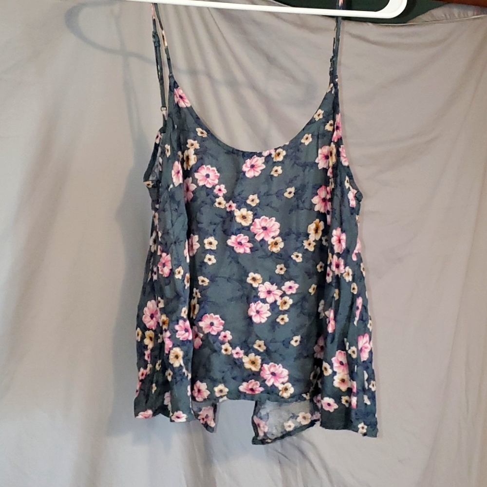 Backless Crop Top
